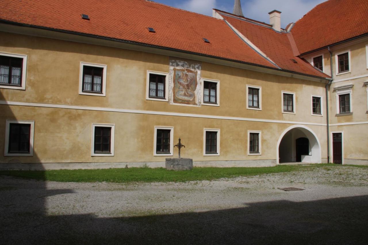 Hotel Im Stift Neuberg Neuberg an der Mürz Exteriér fotografie